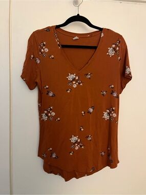 Old Navy Rust Floral V-Neck Short Sleeve Tee Shirt